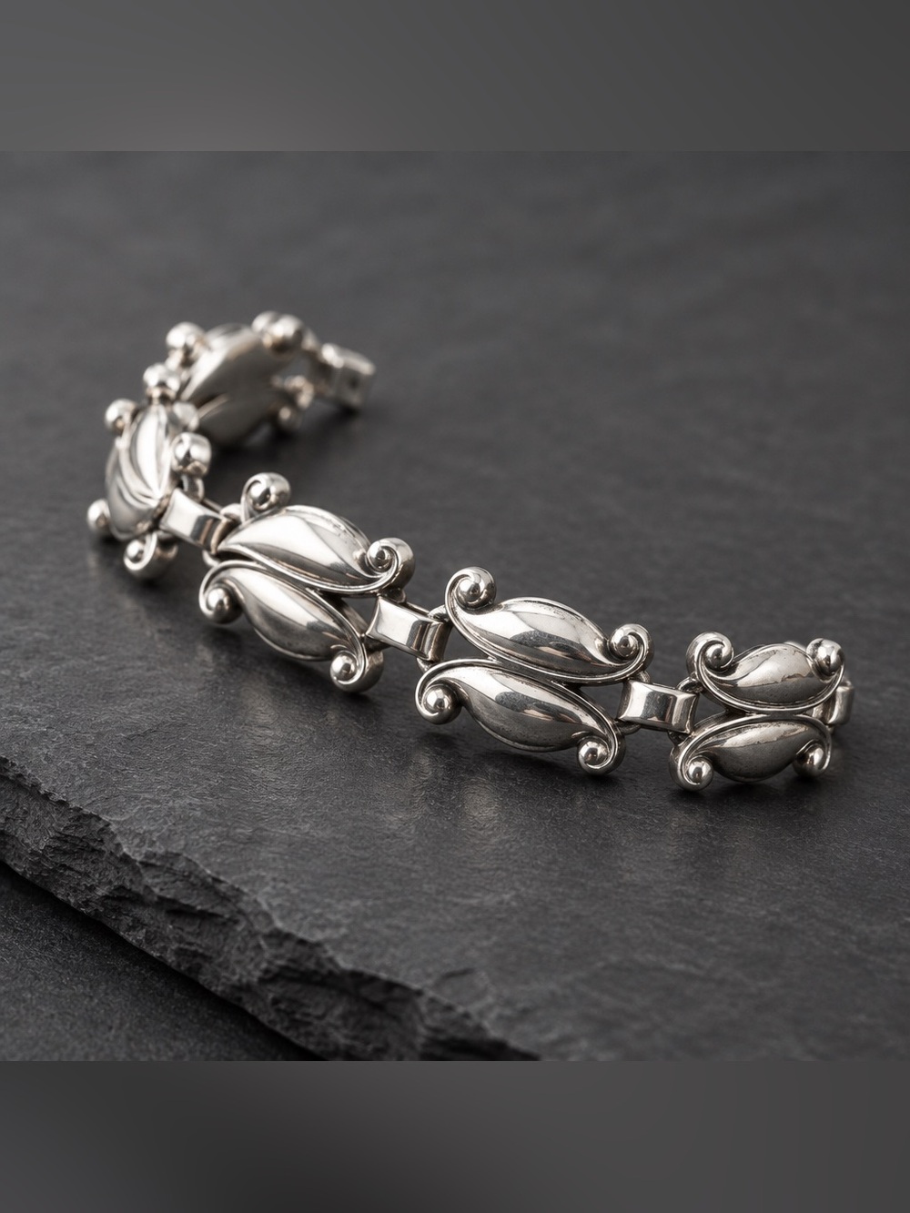Vintage Danecraft Sterling Silver Sculpted Link Bracelet